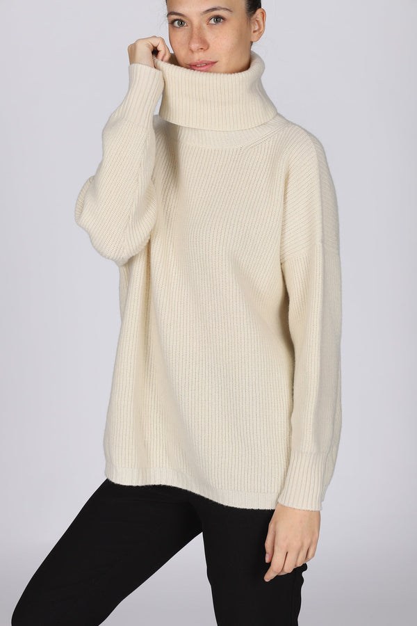 The Elisa Oversize Sweater
