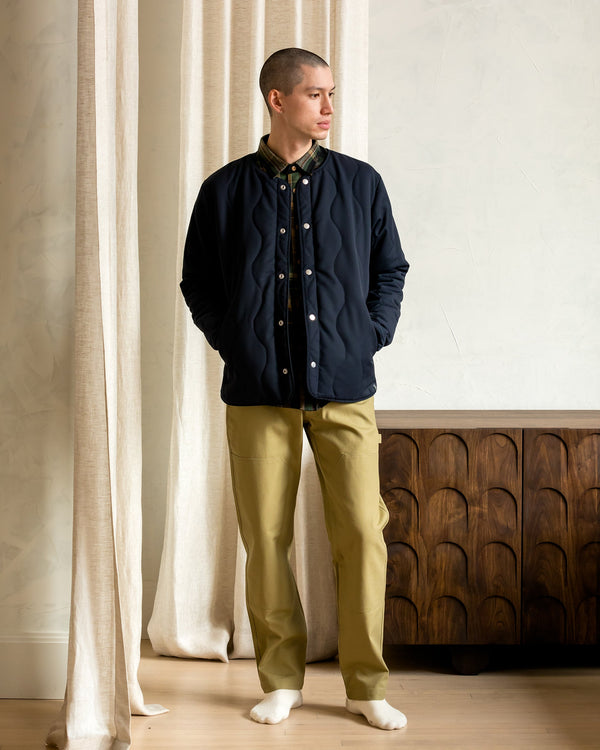 The Mens Quilted Liner Jacket in Navy - Lookbook  2#color_navy