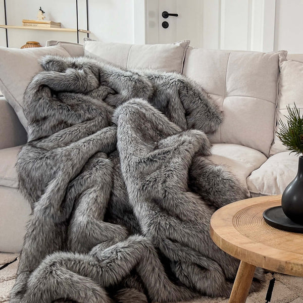 Fur Blanket - THE WILDEST DREAM Gray