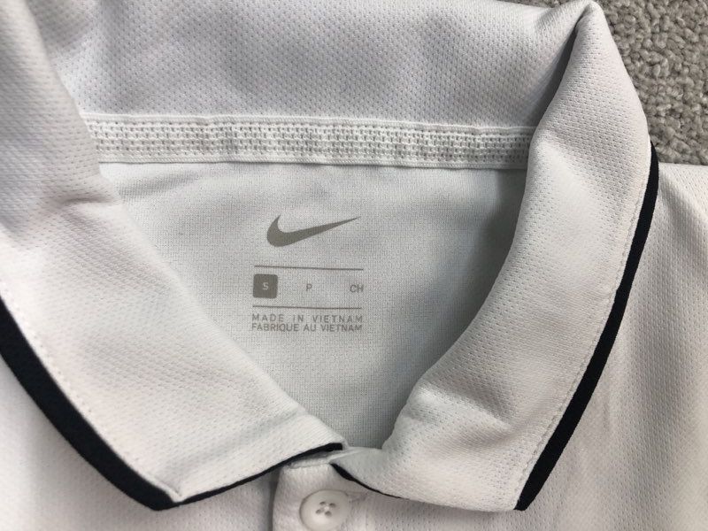 Nike Polo Shirts Mens Small White Logo Short Sleeve Casual Lightweight