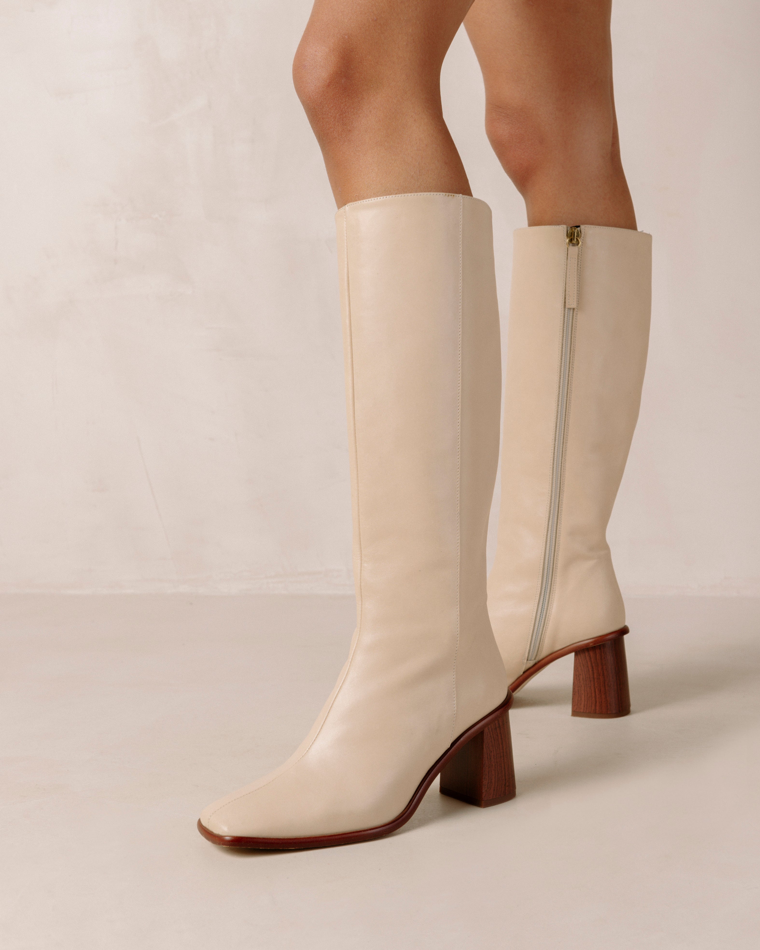 East Cream Leather Boots Cerqular