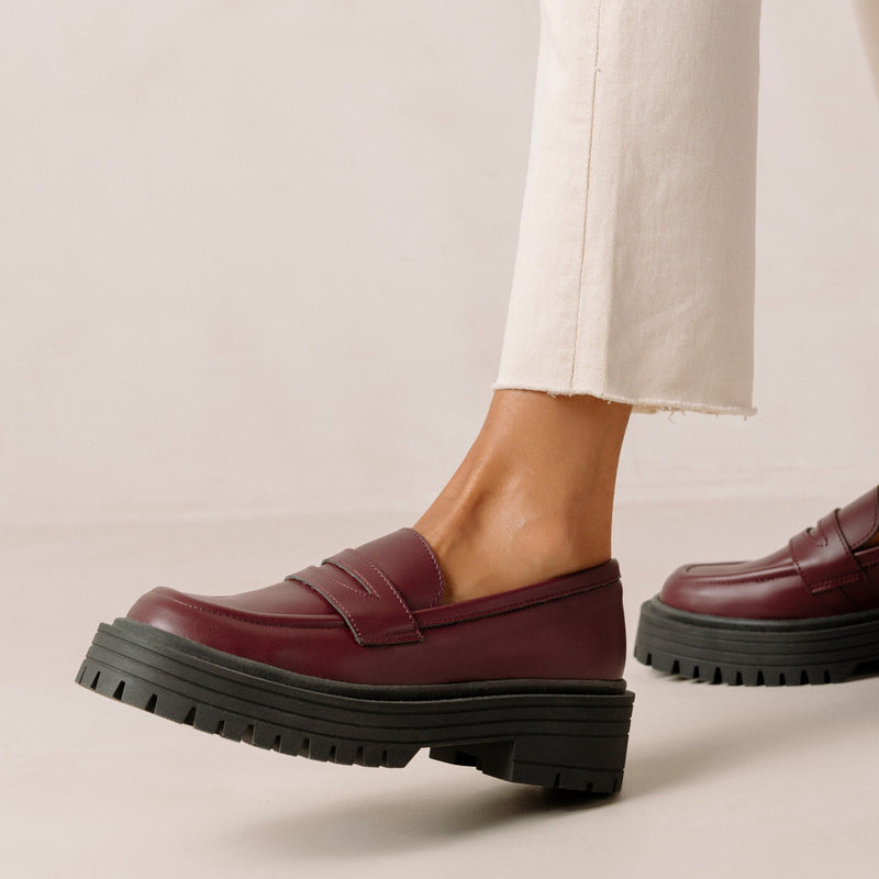 Mask Beet Vegan Leather Loafers